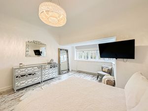 Photo 10- click for photo gallery